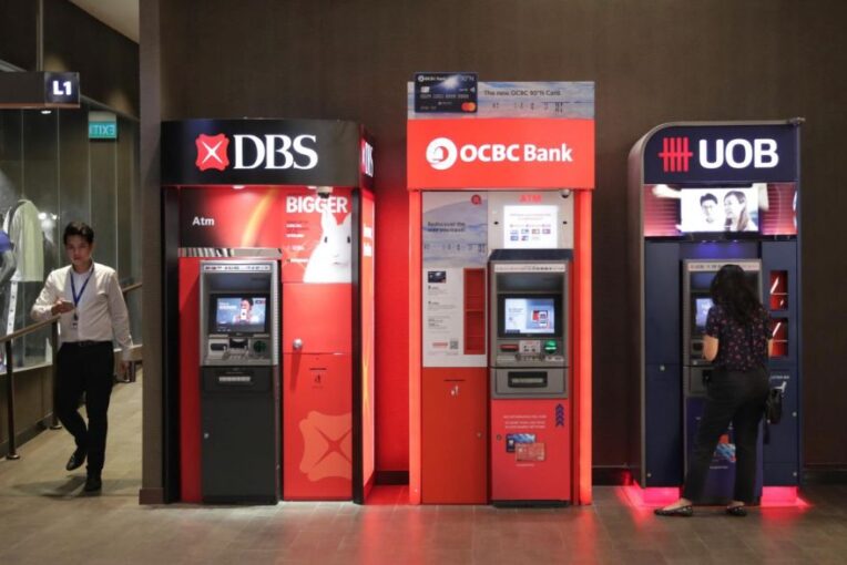 Are Our Local Banks Still Overvalued? How Did DBS, UOB, and OCBC Perform In FY2021?